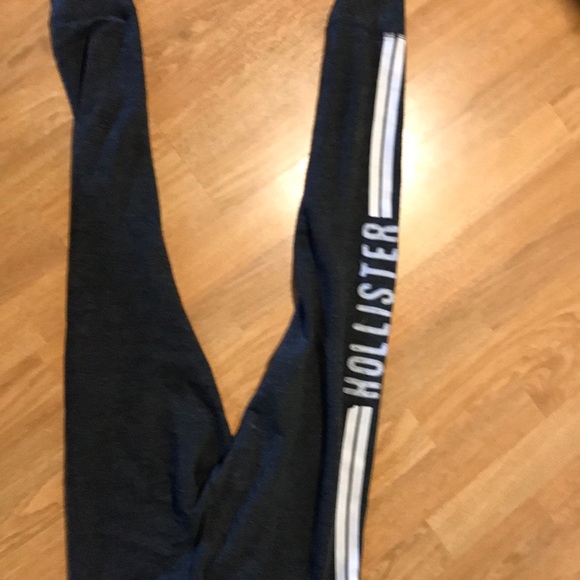 Grey Hollister Leggings - Picture 4 of 4
